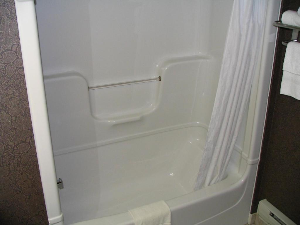 Inn Comfort Lundy's Lane 3*